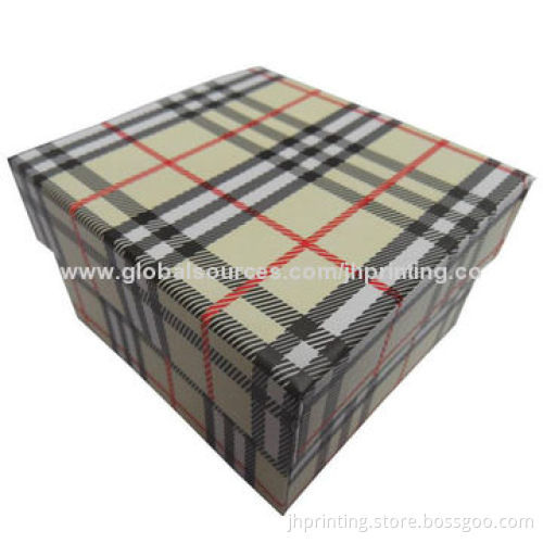 Watch Gift Box with Velvet Pillow, Made of Rigid Cardboard, Logo Can be Printed